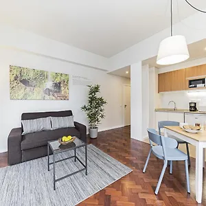 Downtown By An Island Apartment